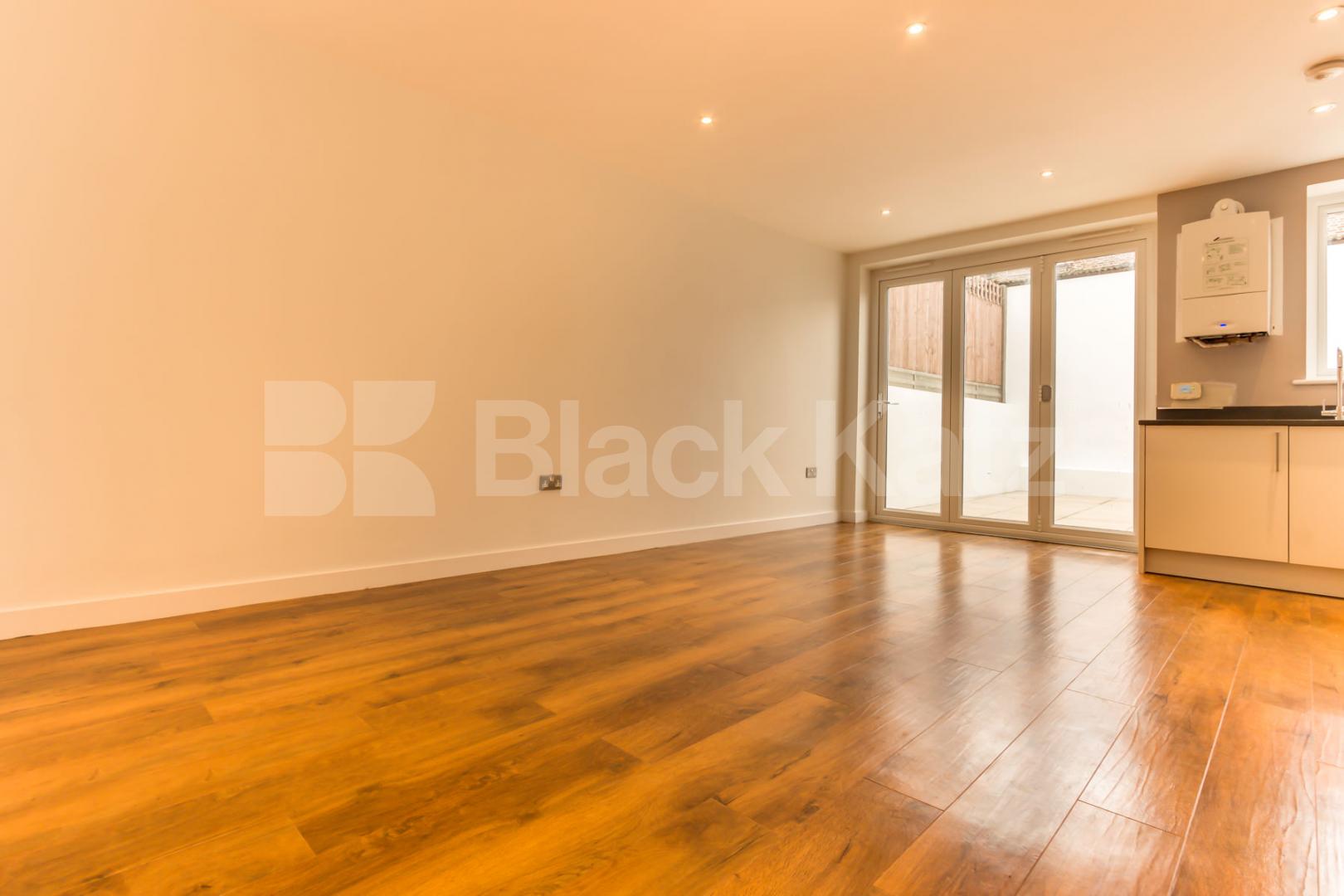 			Stunning Modern Apartment, 1 Bedroom, 1 bath, 1 reception Apartment			 Forest Walk, Muswell Hill